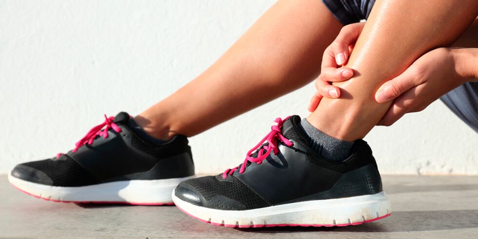 Des douleurs dans les jambes après la marche, qui disparaissent après 5 à 10 minutes de repos, peuvent être le premier signe d'arthrose.